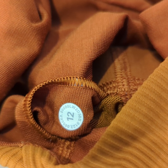 Lululemon Ribbed Longline Yoga Bra *Light Support, C/D Cup Butternut Brown - Picture 6 of 9